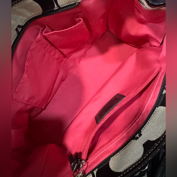 Coach Black and Cream Signature Tote - Picture 14 of 15